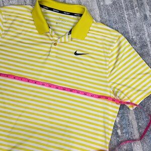 Nike Golf Dri Fit Yellow and White Striped Polo Shirt Men’s Medium